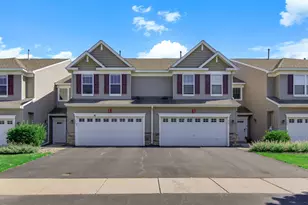 332 Orendorff Way NE, Columbia Heights, MN 55421 - Photo 2