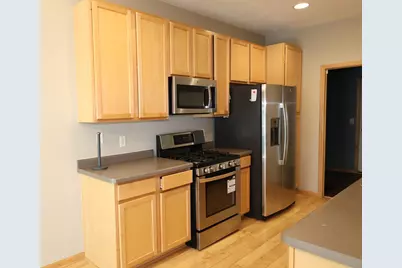 332 Orendorff Way NE, Columbia Heights, MN 55421 - Photo 4
