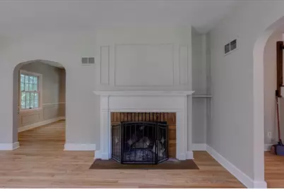 1319 Oakwood Avenue, Menomonie, WI 54751 - Photo 8