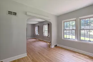 1319 Oakwood Ave, Menomonie, WI 54751 - Photo 10
