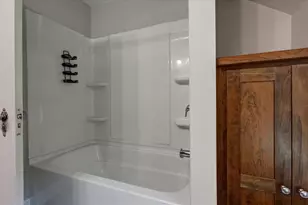 1319 Oakwood Ave, Menomonie, WI 54751 - Photo 20