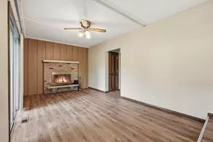 916 Whitney Dr, Apple Valley, MN 55124 - Photo 10