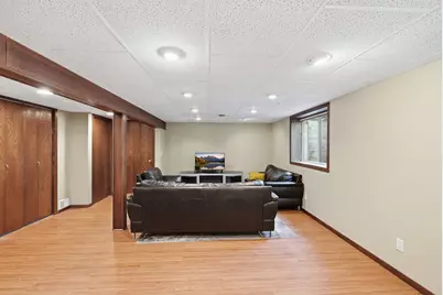 916 Whitney Drive, Apple Valley, MN 55124 - Photo 14
