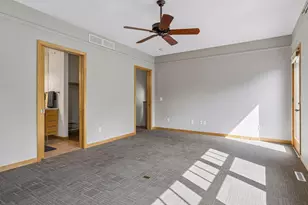 638 Lincoln Ave, Saint Paul, MN 55105 - Photo 26