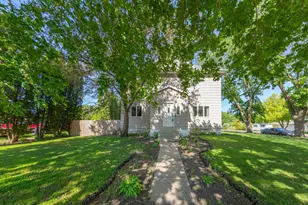 108 1st Ave NW, Mapleton, MN 56065 - Photo 2