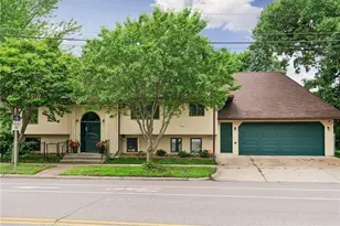 707 Hamline Ave S, Saint Paul, MN 55116 - Photo 2