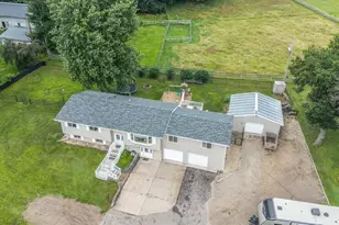 18166 Faribault Blvd, Faribault, MN 55021 - Photo 1