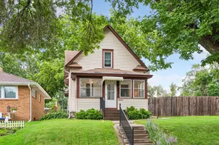992 Bellows St, West Saint Paul, MN 55118 - Photo 1