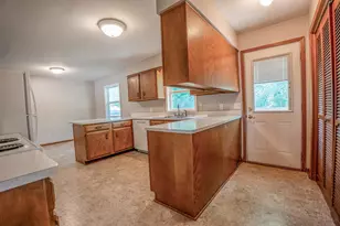 708 Olena Ave SE, Willmar, MN 56201 - Photo 8