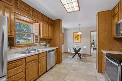 1171 Shryer Avenue W, Roseville, MN 55113 - Photo 12