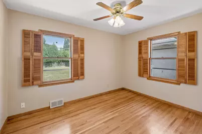1171 Shryer Avenue W, Roseville, MN 55113 - Photo 20