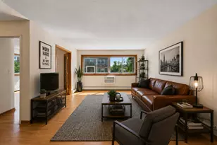1800 La Salle Ave, Minneapolis, MN 55403 - Photo 2