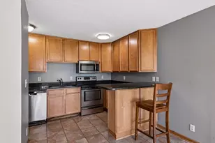 1800 La Salle Ave, Minneapolis, MN 55403 - Photo 6