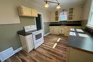1208 12th Ave E, Hibbing, MN 55746 - Photo 6