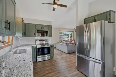 9355 Jarrod Avenue S, Cottage Grove, MN 55016 - Photo 12