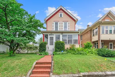 689 Oakdale Avenue, Saint Paul, MN 55107 - Photo 1