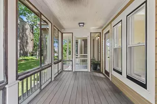 422 Laurel Ave, Saint Paul, MN 55102 - Photo 40