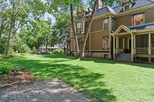 422 Laurel Ave, Saint Paul, MN 55102 - Photo 82
