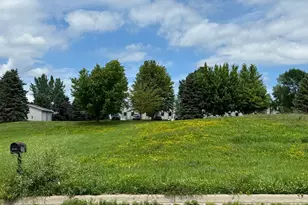 200 NW 22nd Ave, Waseca, MN 56093 - Photo 1