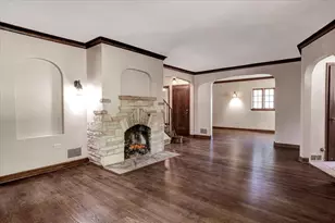 910 Oakwood Blvd, Menomonie, WI 54751 - Photo 8