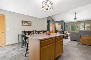 512 19th St N, Menomonie, WI 54751 - Photo 8