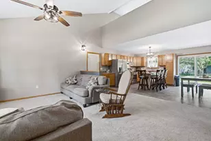 512 19th St N, Menomonie, WI 54751 - Photo 4