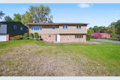 2000 Westview Drive, Hastings, MN 55033 - Photo 1