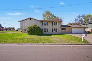 2000 Westview Dr, Hastings, MN 55033 - Photo 2
