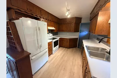 2597 Southlawn Drive, Maplewood, MN 55109 - Photo 10