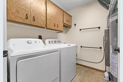 661 Belland Avenue, Vadnais Heights, MN 55127 - Photo 22