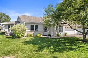 661 Belland Ave, Vadnais Heights, MN 55127 - Photo 4
