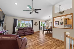 878 Kelly St, Lino Lakes, MN 55014 - Photo 14