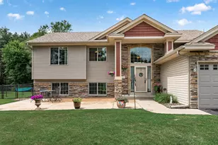 878 Kelly St, Lino Lakes, MN 55014 - Photo 2