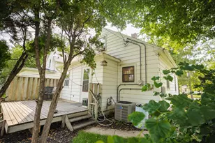 402 W 8th St, Morris, MN 56267 - Photo 6