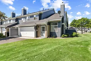 1755 Donegal Dr, Woodbury, MN 55125 - Photo 2