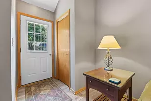 1755 Donegal Dr, Woodbury, MN 55125 - Photo 4