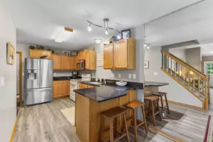 1755 Donegal Dr, Woodbury, MN 55125 - Photo 12