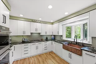 8913 S Minnehaha Cir, Saint Louis Park, MN 55426 - Photo 24