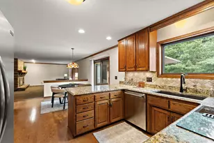 8030 Somerset Rd, Woodbury, MN 55125 - Photo 22