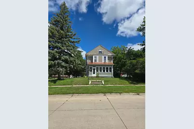 103 4th Street SE, Pipestone, MN 56164 - Photo 1