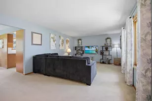 1034 Cardinal Dr, Owatonna, MN 55060 - Photo 4
