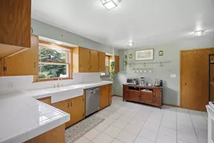 1034 Cardinal Dr, Owatonna, MN 55060 - Photo 8
