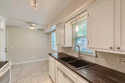 3845 Vera Cruz Avenue N, Robbinsdale, MN 55422 - Photo 4