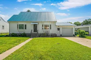 422 S Ellsworth St, Houston, MN 55943 - Photo 1