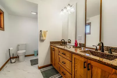 422 S Ellsworth Street, Houston, MN 55943 - Photo 12