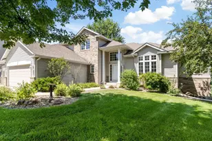 701 Heron Cir N, Oakdale, MN 55128 - Photo 2