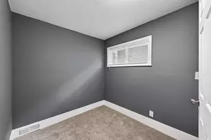 1058 Arcade St, Saint Paul, MN 55106 - Photo 18
