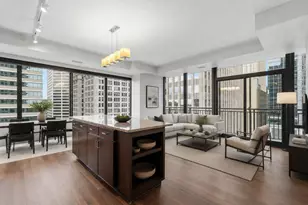 465 Nicollet Mall, Minneapolis, MN 55401 - Photo 1