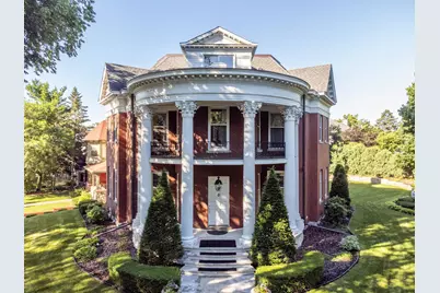 1203 Mount Curve Avenue, Minneapolis, MN 55403 - Photo 1
