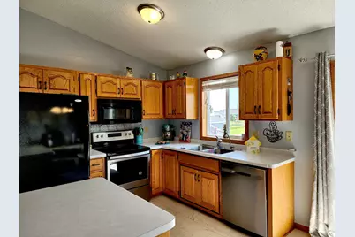 535 Morningside Avenue, Paynesville, MN 56362 - Photo 8